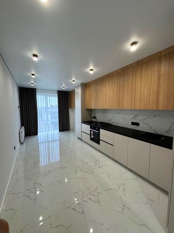 Миколи Боголюбова вул., (Будинок 3)