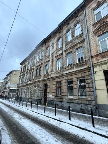 Медова вул., 7