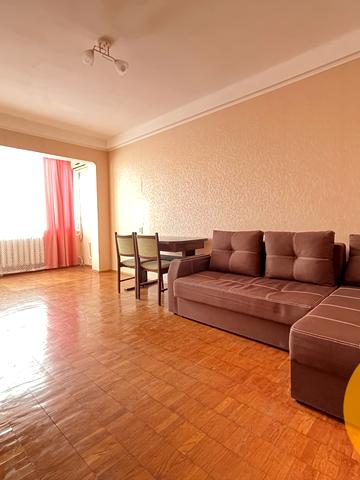 Ентузіастів вул., 11/1