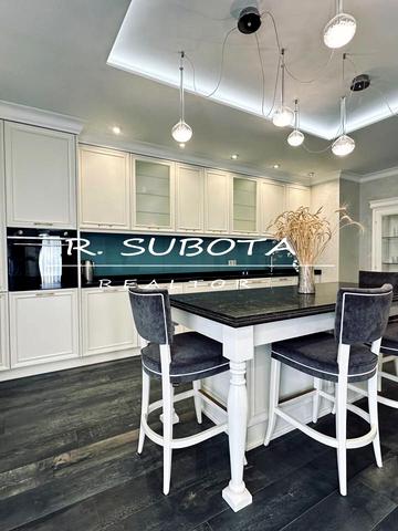 Івана Акінфієва вул. (Фучика), 30-А