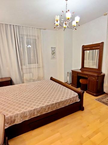 Генерала Генадія Воробйова вул. (Курська), 13-Е