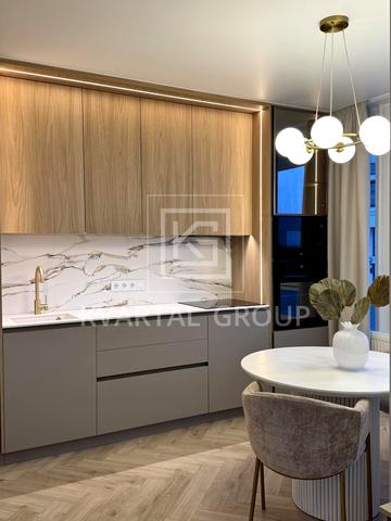 Університетська вул., 3/4