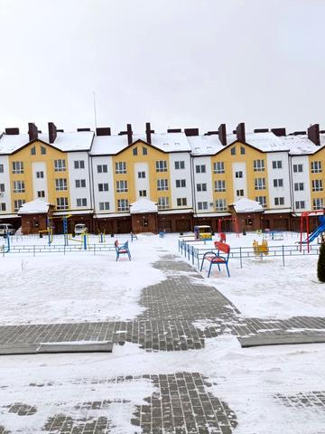 Героїв Крут вул., 8