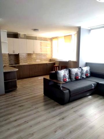 Райдужний масив вул., 15/4