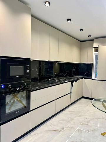 Флотська вул., 10Б