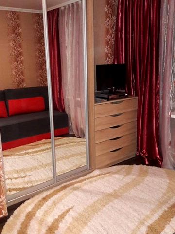 Академіка Корольова вул., 78