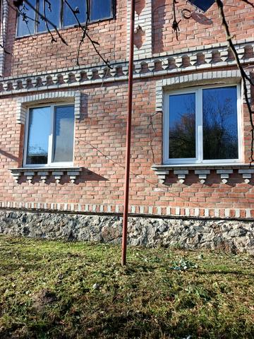 Вінницька, 4