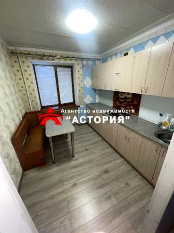 Світла вул. (Будьонного), 12