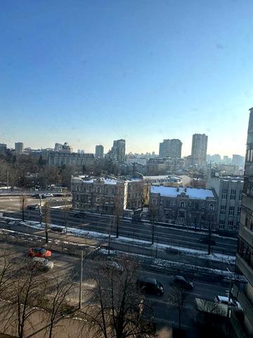 Тараса Шевченка бульв., 38