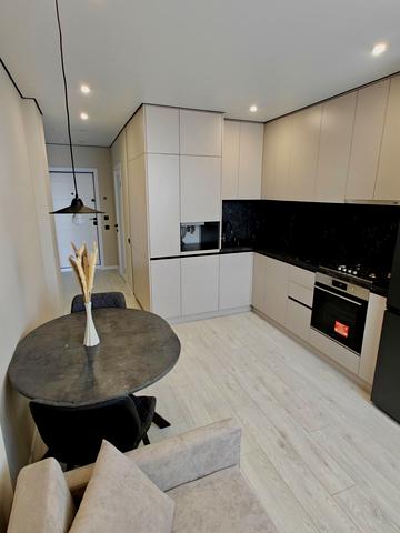 Одеська вул., 27