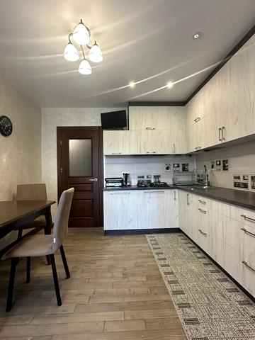 Тараса Шевченка вул., 25