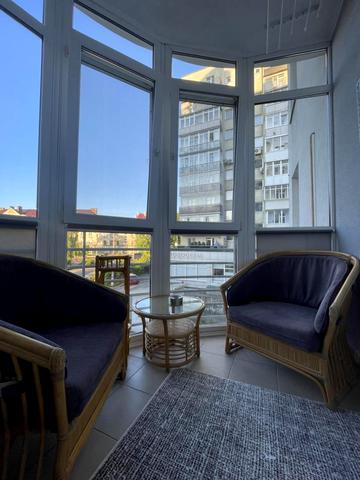 Академіка Андрія Сахарова вул., 80а