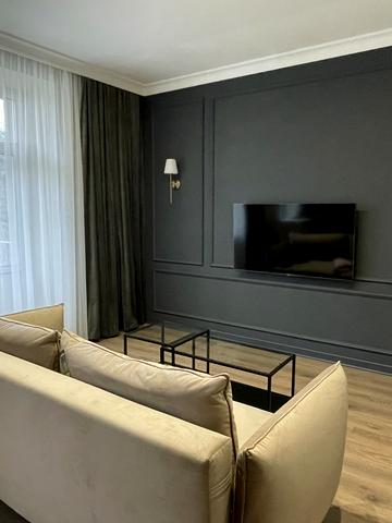 Лютеранська вул., 27-29