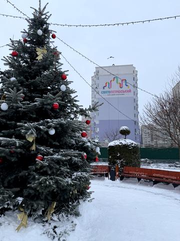 Теплична вул., 44