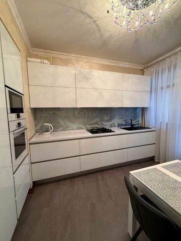 Личаківська вул. (), 33а