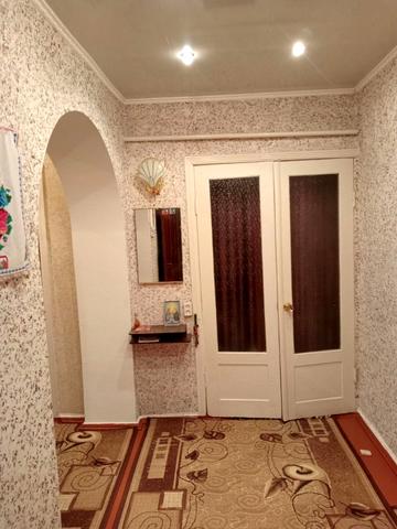 Будівельників, 12