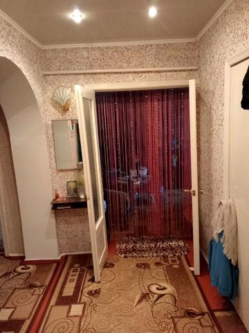 Будівельників, 12