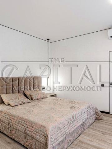 Привітна, 32