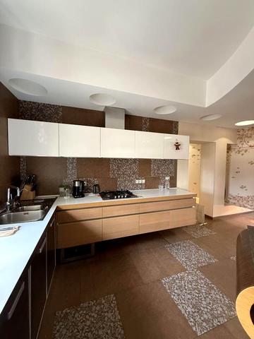 Данилевського вул., 6