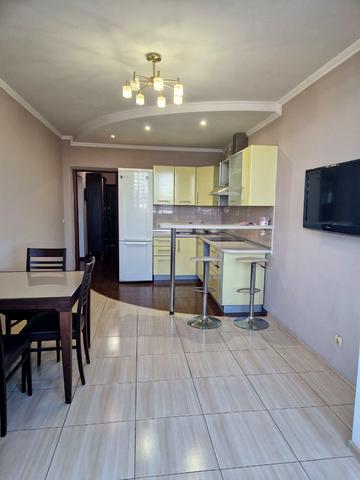 Бориспільська вул., 12-В