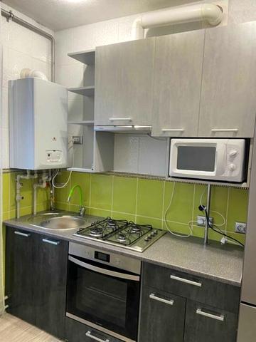 Української Добровольчої Армії вул. (Республіканська), 28