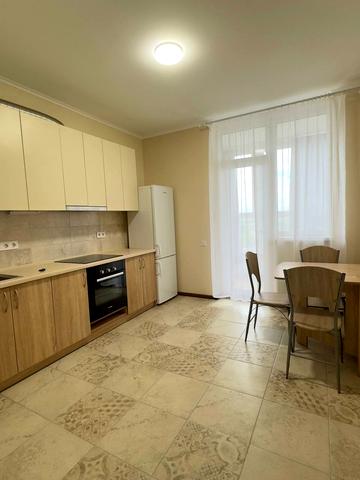 Академіка Заболотного вул., 15-Б