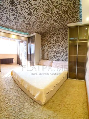 Ірпінська вул., 2