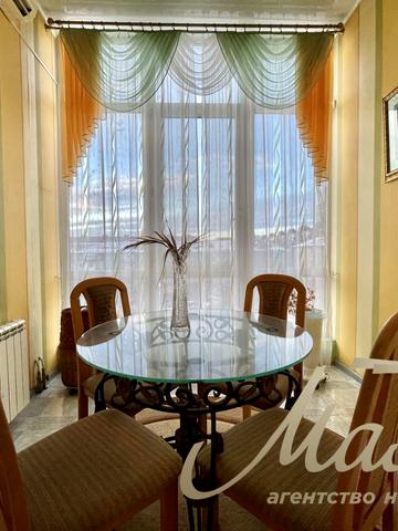 Сергія Зорського вул. (Гагаріна), 3