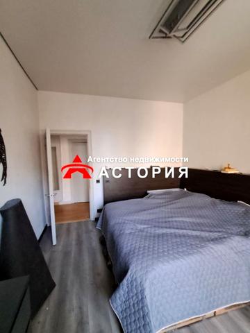 Фанатська вул., 9