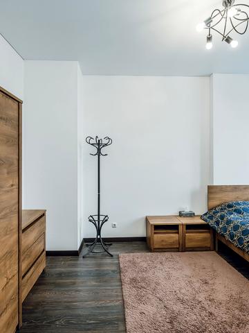 Академіка Глушкова просп., 9-В