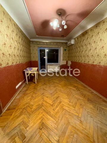 Військова вул., 33