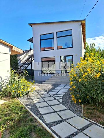 Анатолія Соловяненка вул., 78