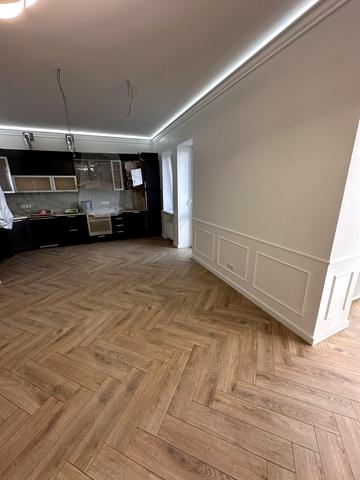 Вишнева вул., 1