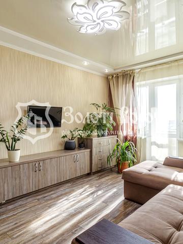 Дружби вул., 1