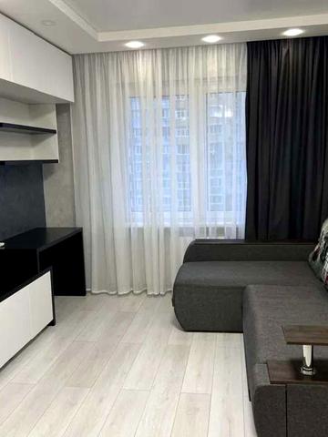 Софії Русової вул., 7