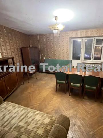 Бастіонна вул., 1