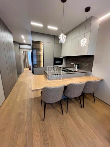 Салютна вул., 2к23