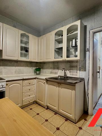 Академіка Єфремова вул. (Командарма Уборевича), 17