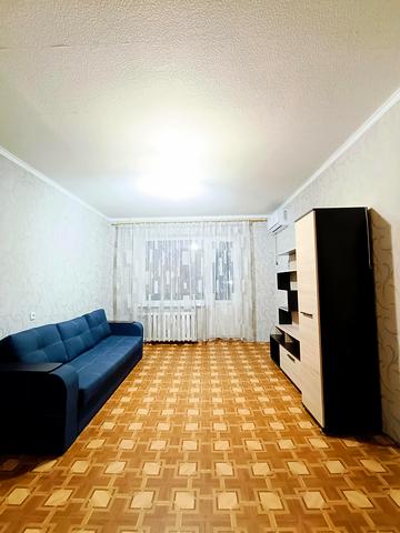 Героїв просп., 37