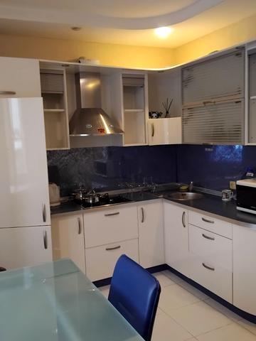 Юрківська вул., 28