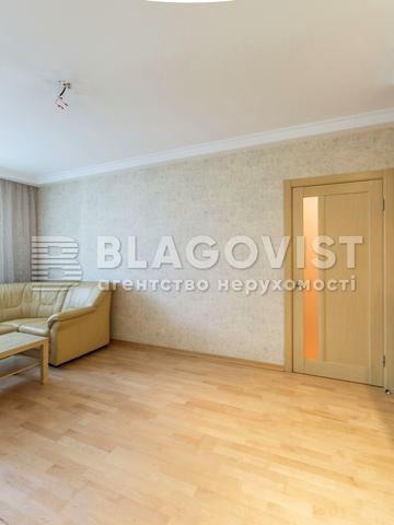 Машинобудівна вул., 21