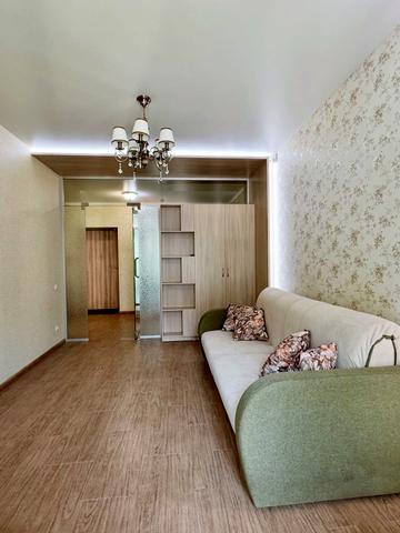 Левка Лукяненка вул. (Василя Жуковського), 16, 18, 20, 24