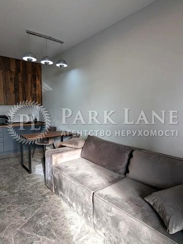 Джона Маккейна вул. (Івана Кудрі), 7