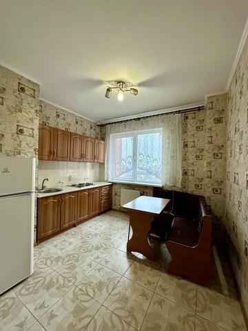 Прохоровська вул., 39/41