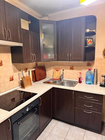 Героїв просп., 46