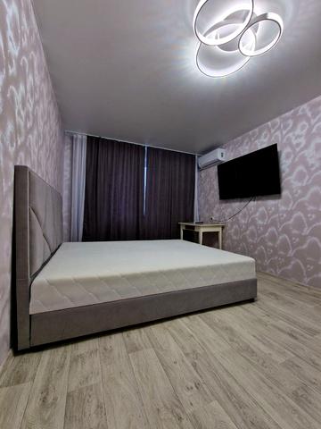 Сонячна Набережна вул. (Маршала Малиновського), 60