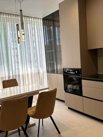 Університетська вул., 2-З