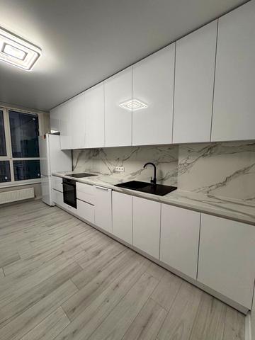 Університетська вул., 3/10