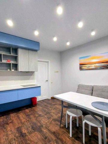 Юнацька вул., 6