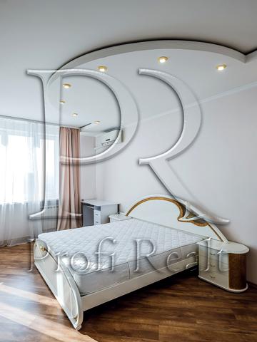 Голосіївський просп. (40-річчя Жовтня), 68